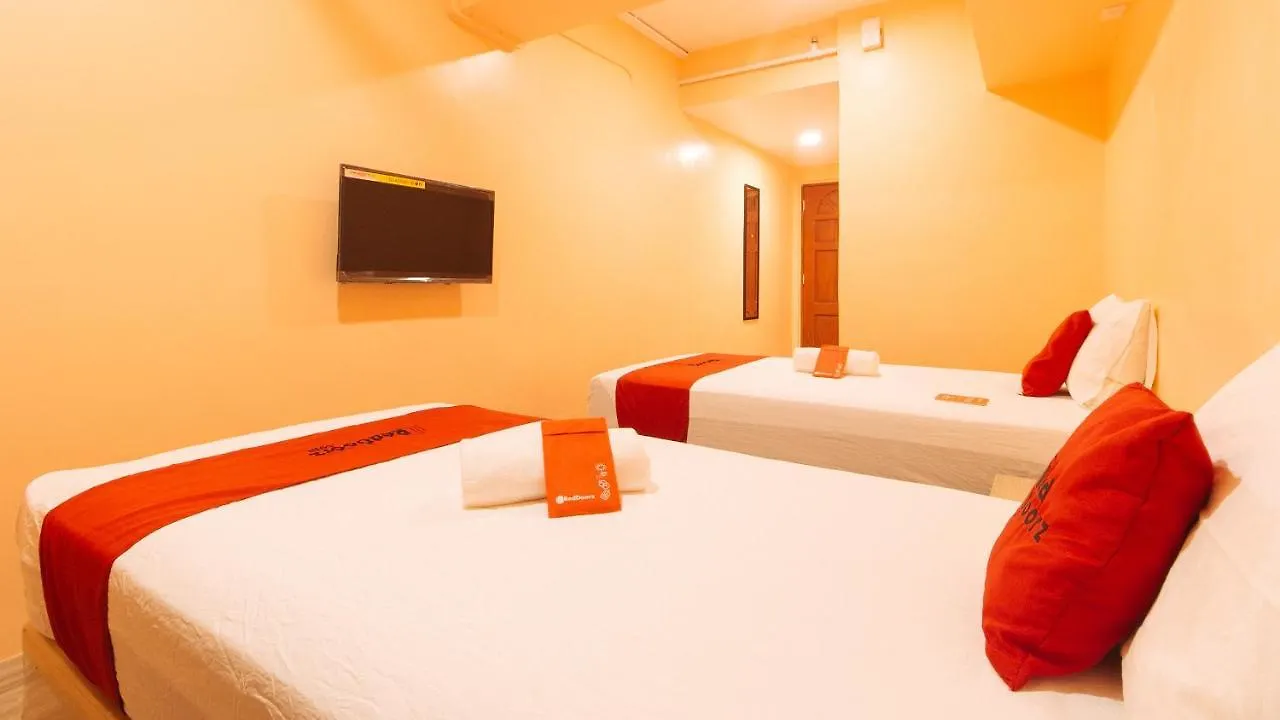 Reddoorz Plus @ Kaizen Suites Taft Avenue Manila