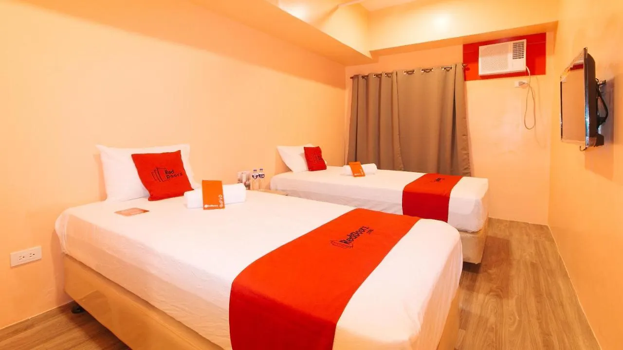 Reddoorz Plus @ Kaizen Suites Taft Avenue Manila Hotel
